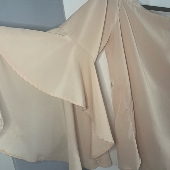 Off the Shoulder Top - Picture 2 of 3